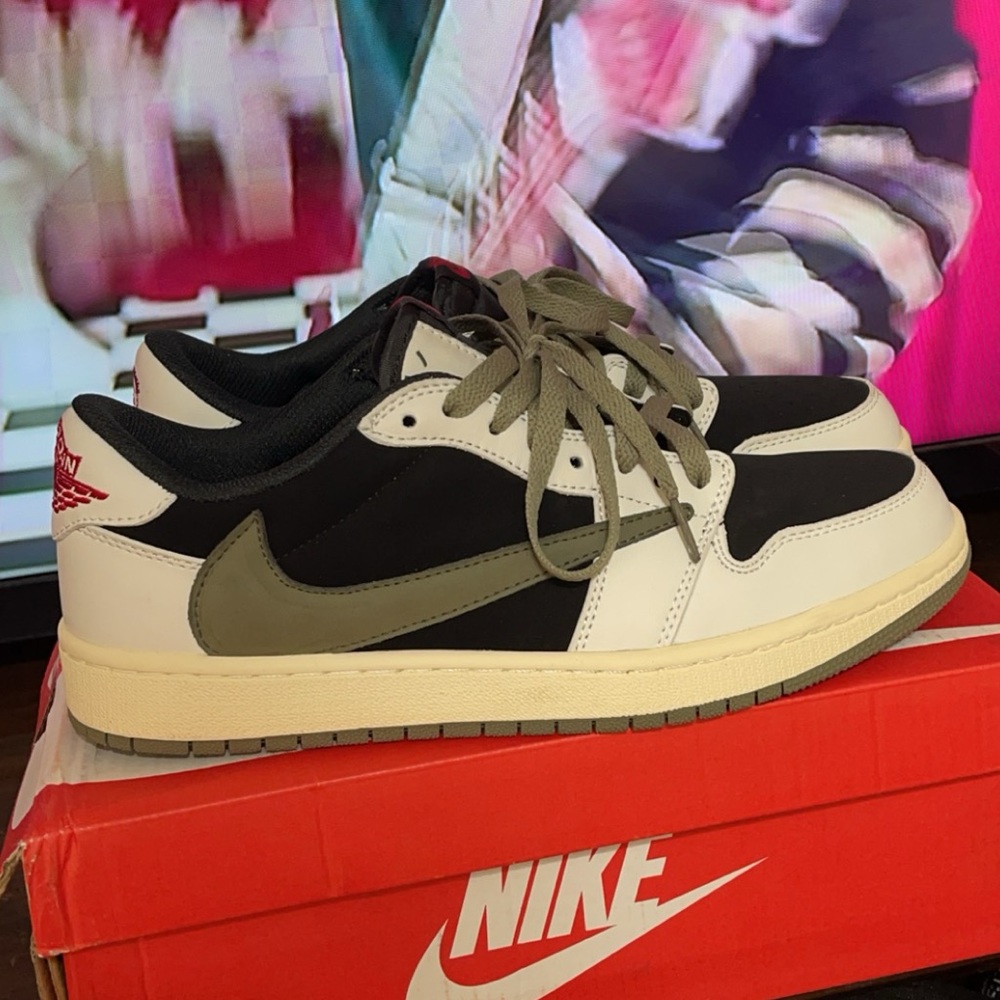 TS low Jordan 1 Olive